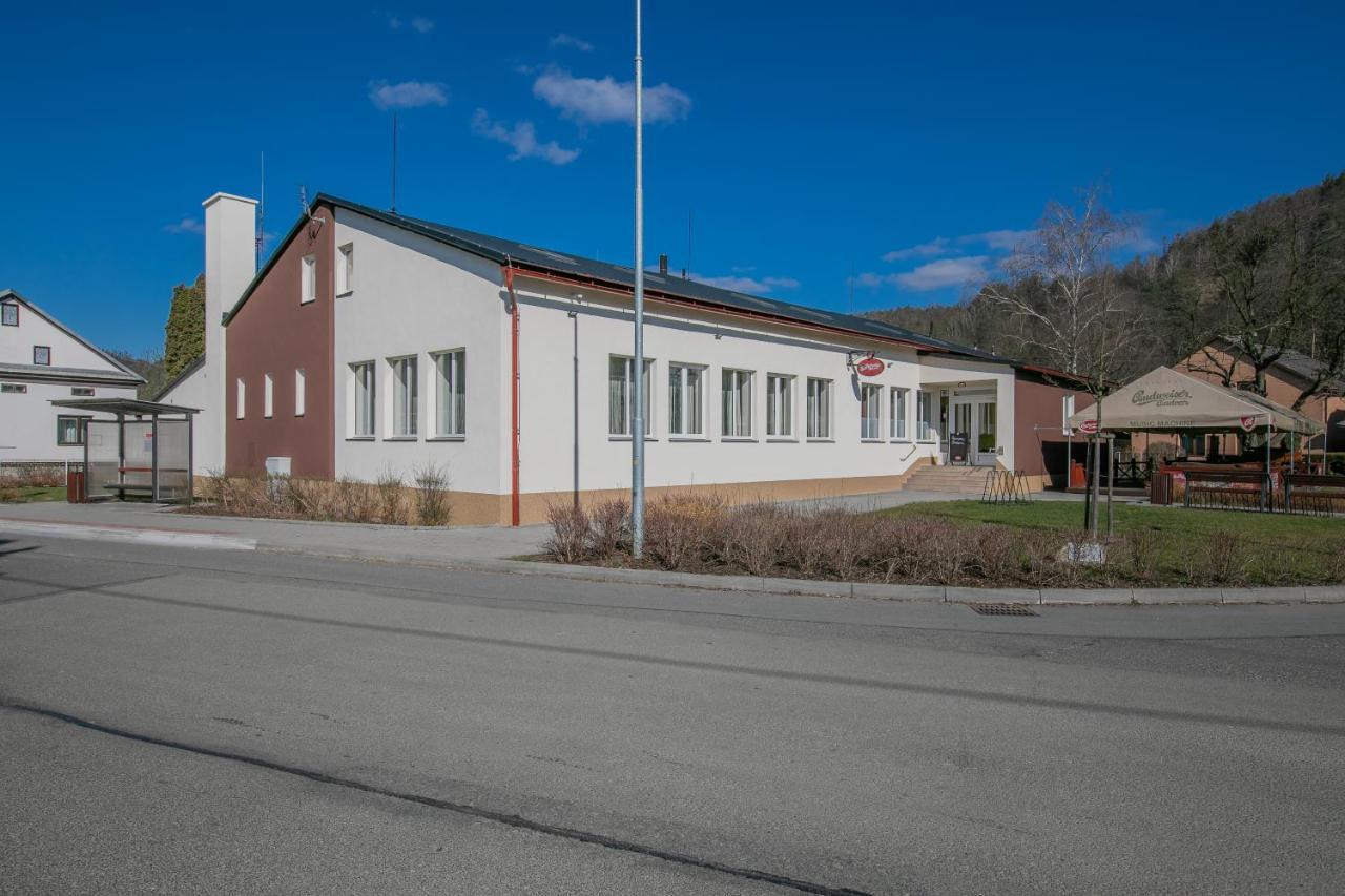 Na Rybnicku Bohutin Hotell Exteriör bild